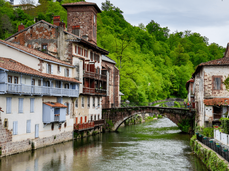Ultimate Guide to St.-Jean-Pied-de-Port, France (2024)